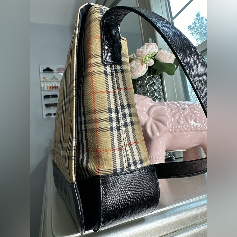 Burberrys Messenger Bag and Coin Purse Bundle - Picture 11 of 16
